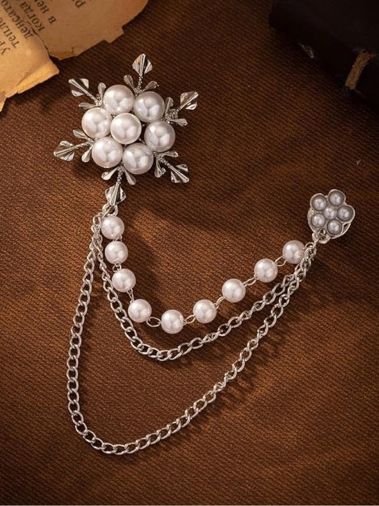 Anthropologie Jewelry - Pearl Cluster Silver-Tone Brooch Chain Pin